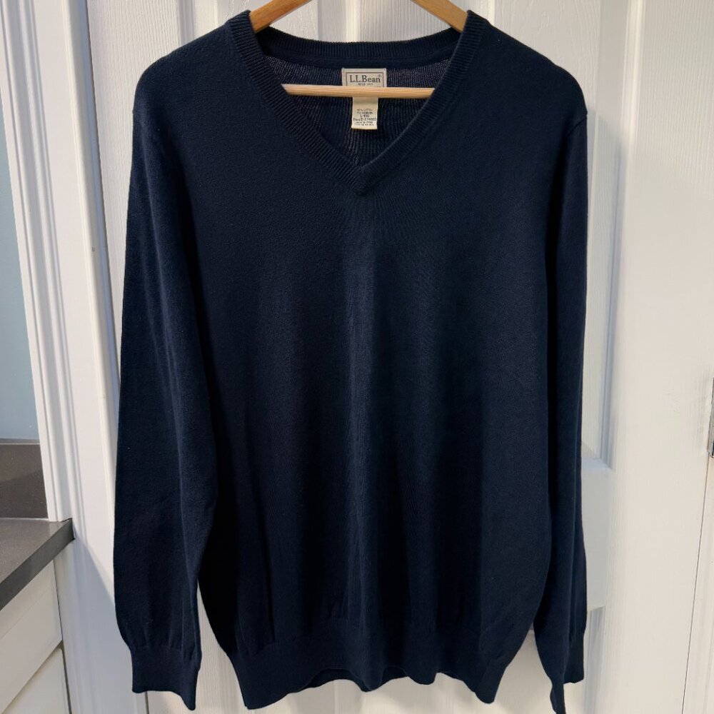 L.L. Bean Dark Navy Cotton Cashmere Blend V-Neck Sweater Size Large Reg - Picture 6 of 6